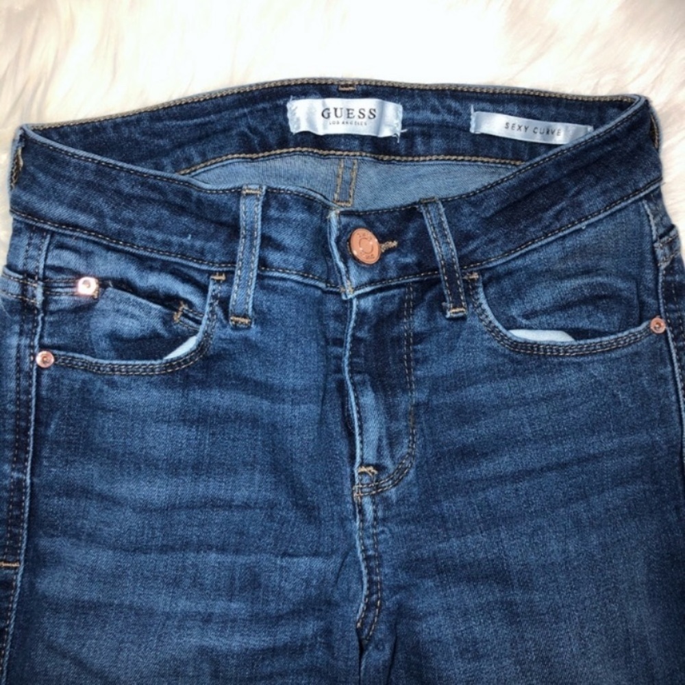 GUESS Jean Capris - Picture 5 of 6